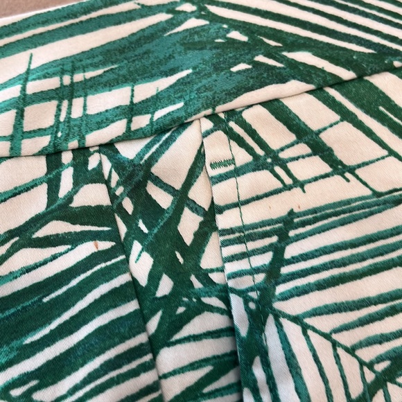 SOLD Banana Republic Palm Print Pant Size 0P - Picture 7 of 10